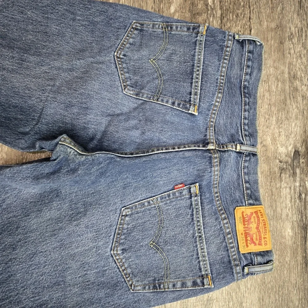 Levi's 550 Men's Relaxed Fit Jeans Stonewash Blue Zip Button Size‎ 36x30